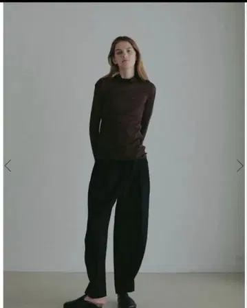 ETRE TOKYO 버서타일 하이넥 시어 롱Tee