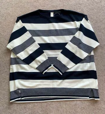 23구 니트 스웨터 보더 네이비 화이트 46 새상품