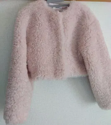 SNIDEL 인기 숏 기장 보아 아우터