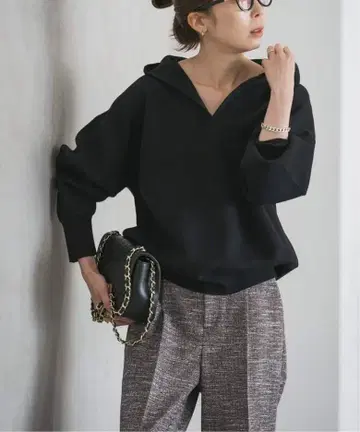 이중직 턱 니트 후드 풀오버 블랙