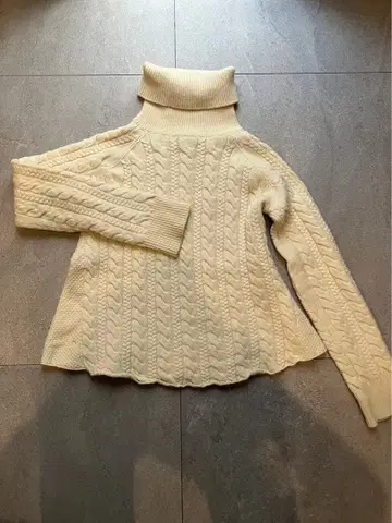 SHIPS by Shinzone 케이블 짜임 터틀넥 스웨터