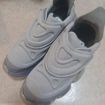 grounds  MOOPIE NAZCA ice gray