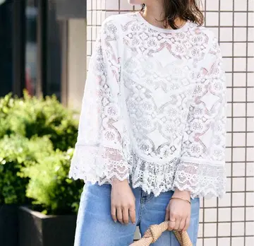 슬로브 이에나 레이스 블라우스