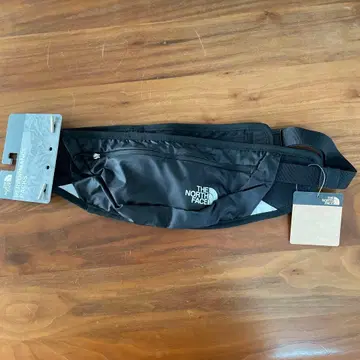 새상품, 미사용 THE NORTH FACE 퍼포먼스 팩 바디백