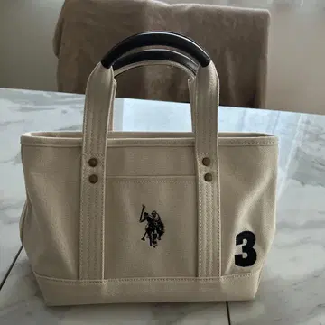 새상품급 polo 밴딩 백