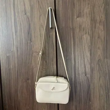 [ 애니에스 베이 ] 베이지 가죽 숄더백