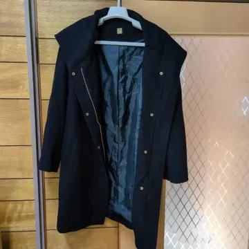 MICHEL KLEIN 블랙 스탠드 카라 롱 코트