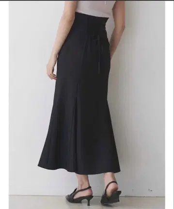 mercuryduo 블랙 플레어 스커트 백 레이스업