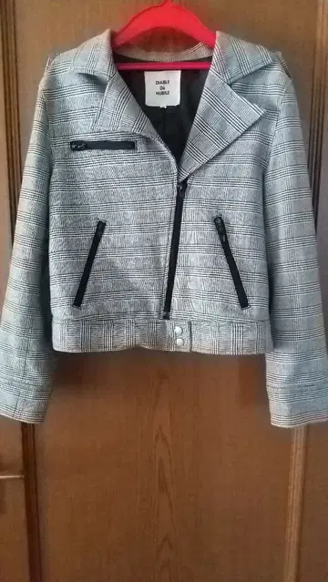 DIABLE De NUBILE 체크 무늬 자켓