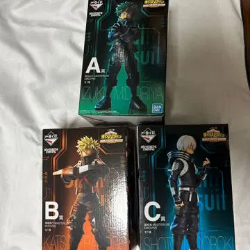 나의 히어로 아카데미아 월드 히어로즈 미션 피규어 3개 박스 있음