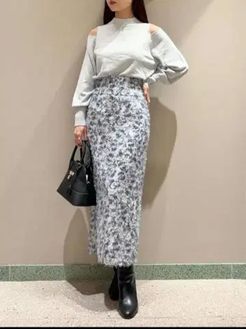 [미사용 새상품] SNIDEL 스나이델 페더 자카드 프린트 스커트