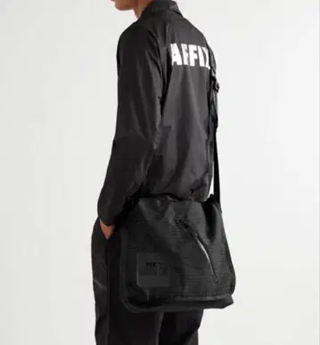 affix 숄더백