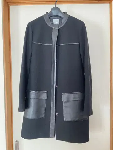 DAMA 블랙 하프 코트 캐시미어 혼방