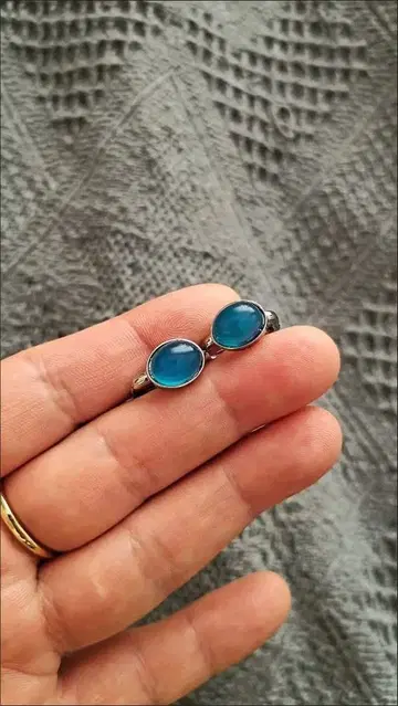 파란색 타원형 스톤 실버 귀걸이