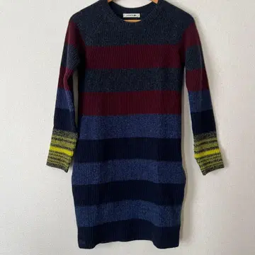 라코스테 패널 보더 니트 원피스