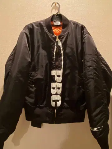 I AM MUSIC CARTI March PBC MA-1 자켓