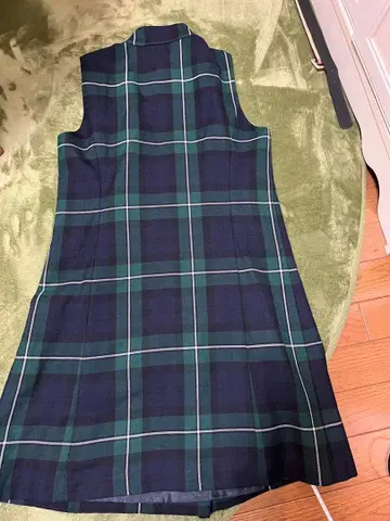 YORKLAND 타탄 체크 슬리브리스 드레스