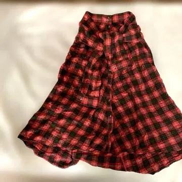 빨간색과 블랙 체크 무늬 반키쉬 플레어 스커트 새상품급