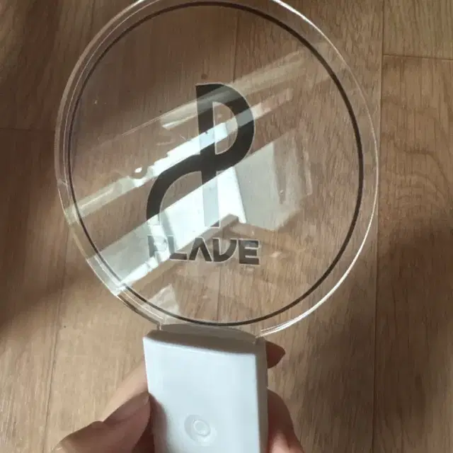 플레이브 아돌라 콘서트 응원봉