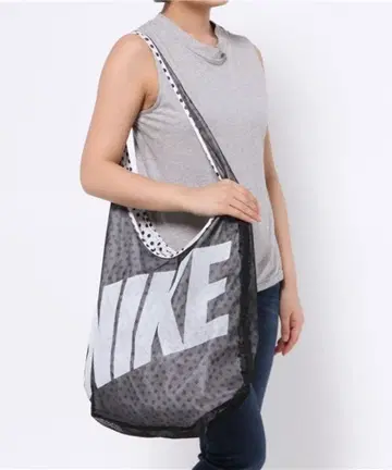 [ 미사용 ] 구하기 어려움 NIKE 리버서블 메쉬 토트백
