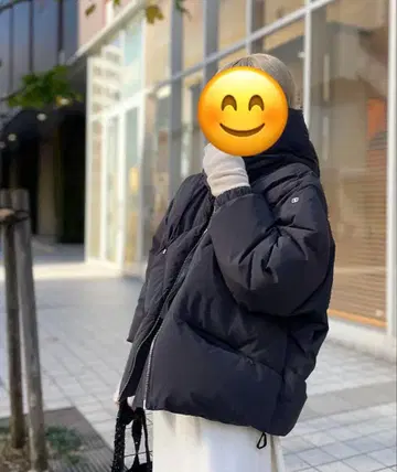 새상품 DUNO PEGGY 42사이즈 블랙 골드 지퍼 스픽 앤 스팬