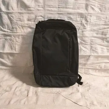 어깨 부담을 덜어주는 발수 나일론 비즈니스 럭색