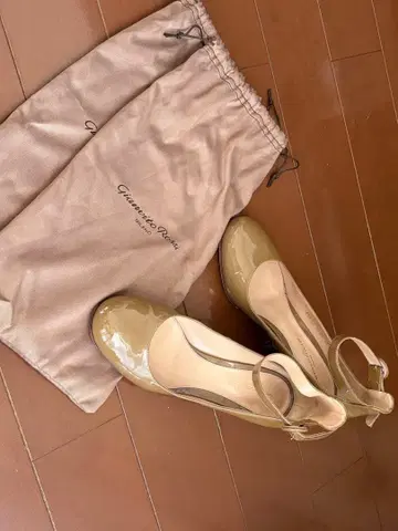 Gianvito Rossi 벨트 청키힐 37