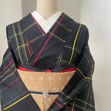 기모노 코몬 블랙 골드 빨간색 체크