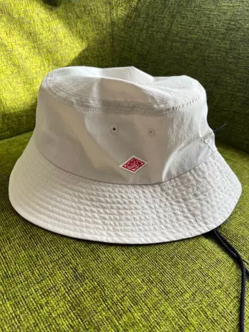 단톤 버킷햇 화이트