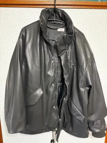 JUNRED 블랙 오버 사이즈 자켓