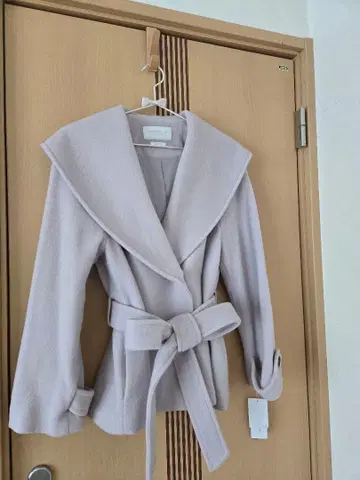 택 포함 새상품 프로포션 바디 드레싱 숏코트 M