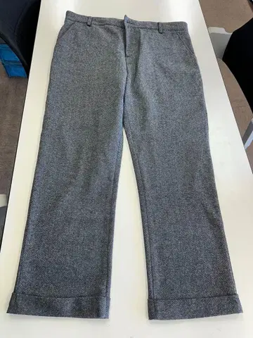 그레이 헤링본 슬랙스