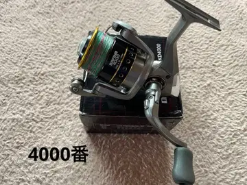 스피닝 릴 4000번 미사용 PE 라인 1.2호 포함