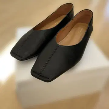 GEMMA LINN 블랙 플랫슈즈