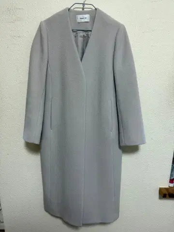 라이트 그레이 롱 코트