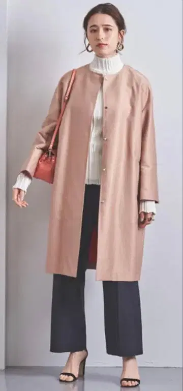 유나이티드 애로우즈 베이지 롱 코트