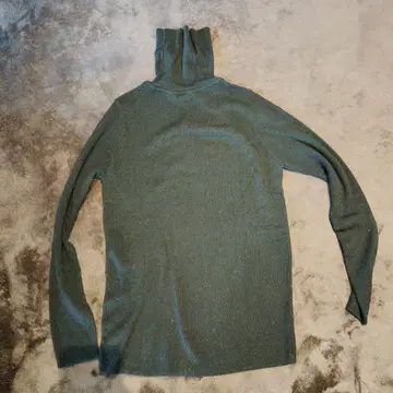 UNIQLO 엑스트라 파인 메리노울 리브 터틀넥 스웨터