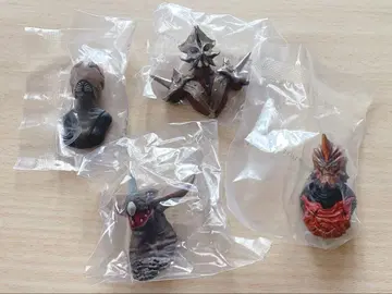 제일복권 울트라맨 괴수초대전 vol.2 F상 괴수두감 4종