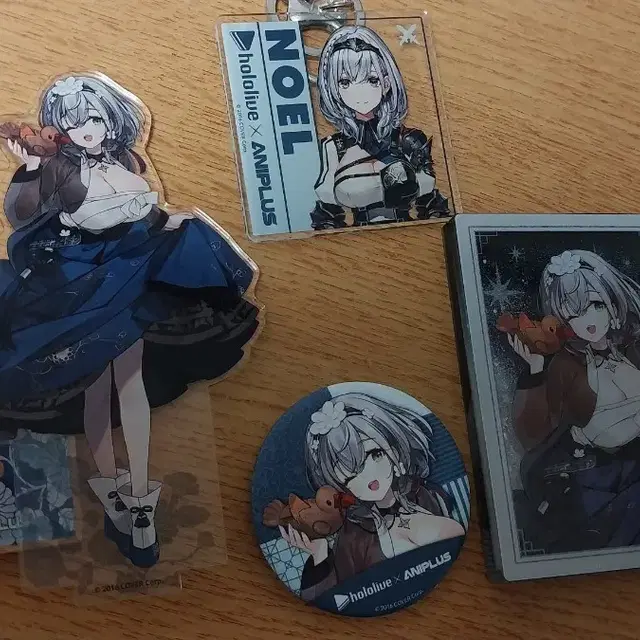 홀로라이브x애니플러스 시로가네 노엘 굿즈 세트 +토아 아크릴 스탠드 (개