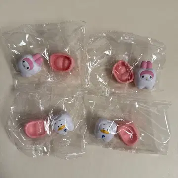 다 같이 되자! 치아 산리오 4세트