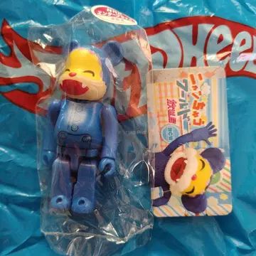 정품 베어브릭 냥츄 월드 방송국