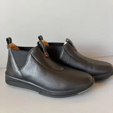 ACHILLES SORBO 블랙 사이드 고어 부츠