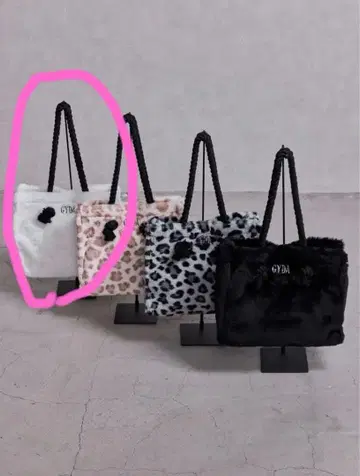 GYDA 에코 퍼 로프 M 토트백 화이트 흰색 복슬복슬 갸루 귀여운