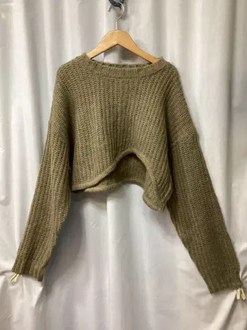 최종 가격 인하 새상품급 CHIGNON 시뇽 니트