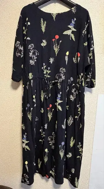 롱 원피스 블랙 꽃 보타니컬 바이오니언트리 크라프트