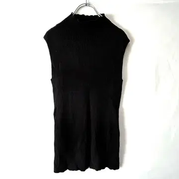 AP STUDIO 슬리브리스 티셔츠 블랙