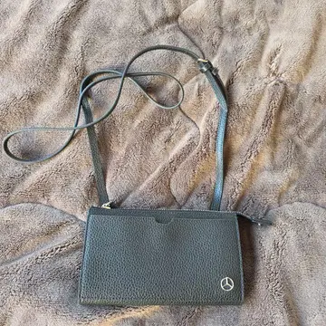 Mercedes-Benz 블랙 가죽 숄더백