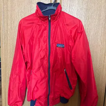 patagonia 레드 나일론 자켓