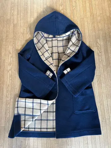 Dee Flavor 네이비 후드 부착 코트