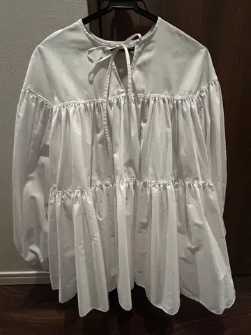 yori 프릴 화이트 셔츠 F 사이즈